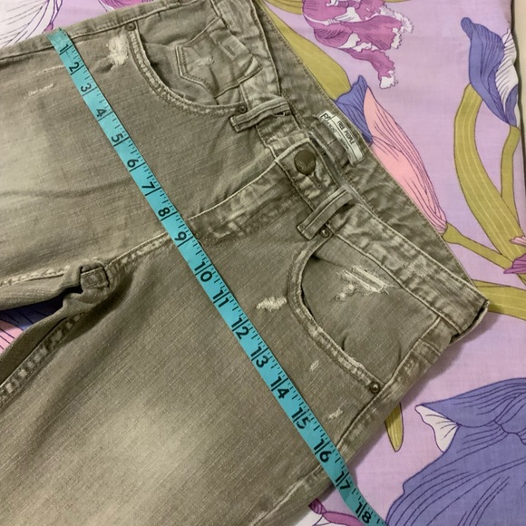 Like New Free People Distressed Skinny light Gray Jeans 26 size Women - Picture 12 of 16